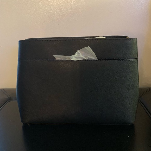 Michael Kors Bag - Picture 2 of 7